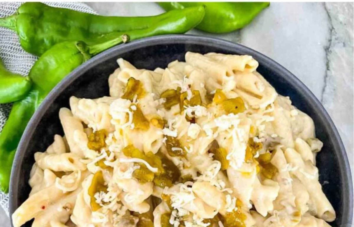 Hatch Green Chile mac and cheese