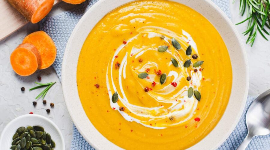 Healthy Creamy Pumpkin Carrot Soup