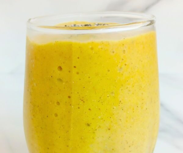 Chia Seeds Turmeric Smoothie
