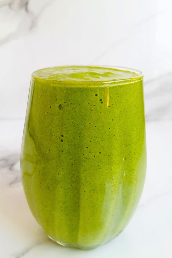 Mango Spinach Turmeric Smoothie